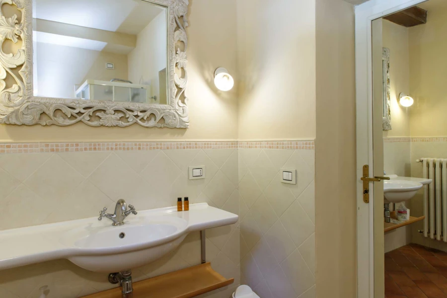 Podere-Bucine-Basso-Primula-02