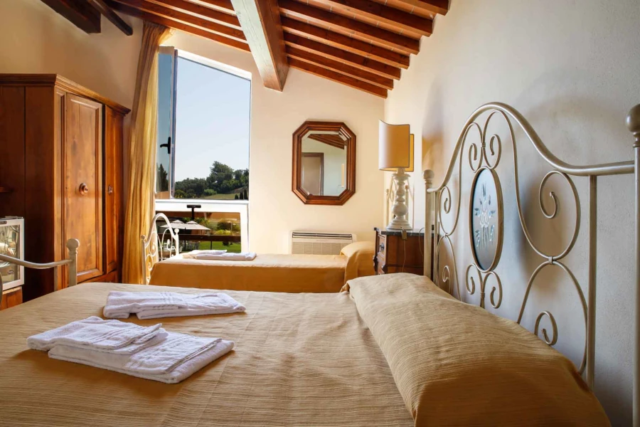 Podere-Bucine-Basso-Ranuncolo-04